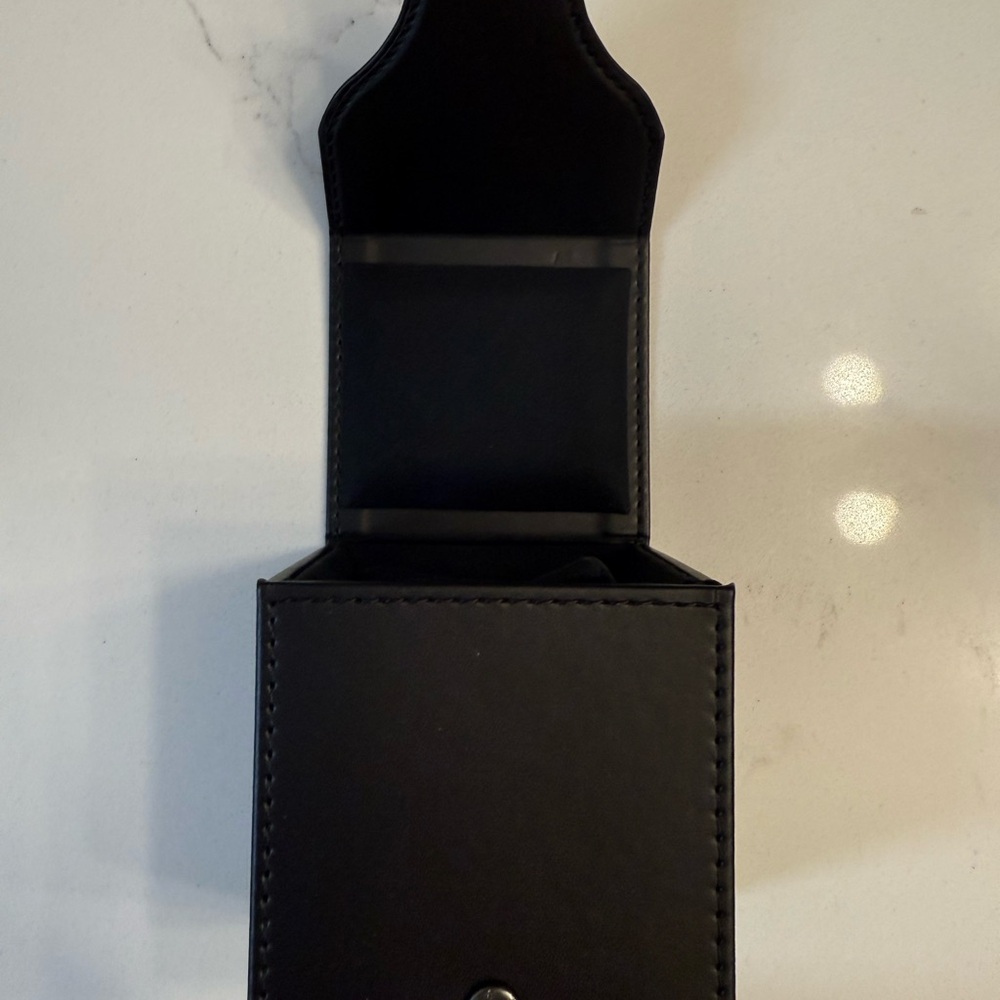 Audemars Piguet Black Watch Case - Picture 2 of 4
